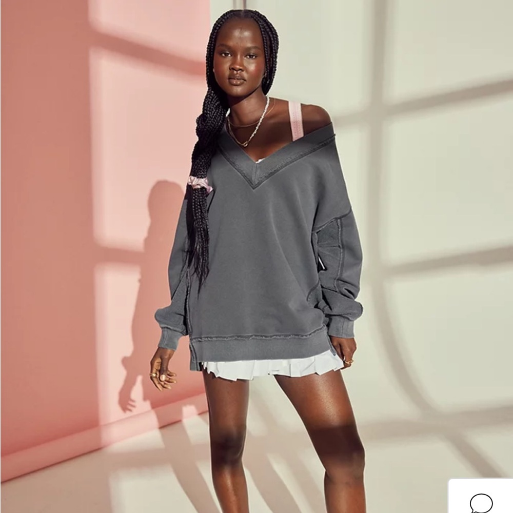 Aerie Vacay Every Day V Neck Sweatshirt